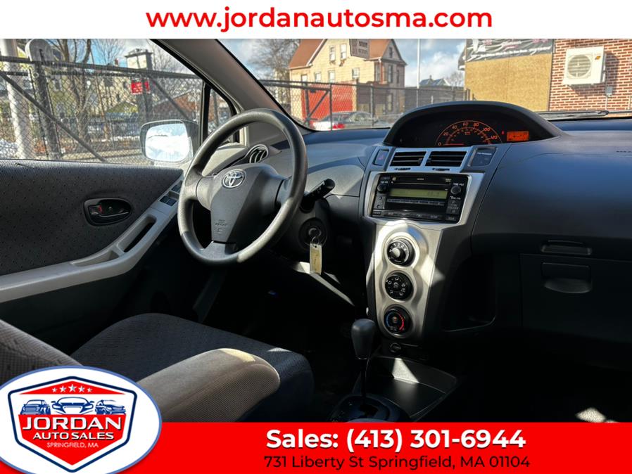 2009 Toyota Yaris S photo