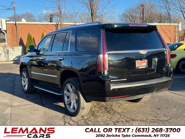 2018 Cadillac Escalade Luxury photo