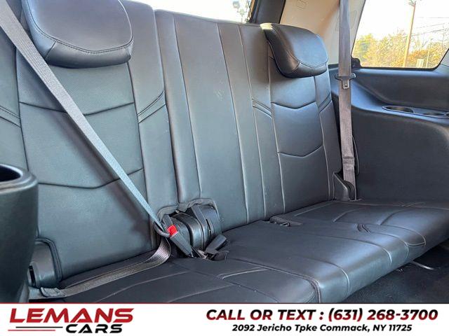 2018 Cadillac Escalade Luxury photo