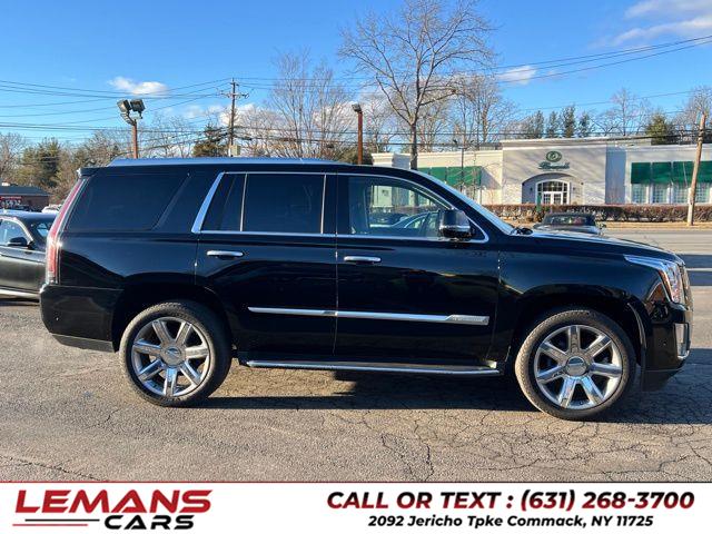 2018 Cadillac Escalade Luxury photo