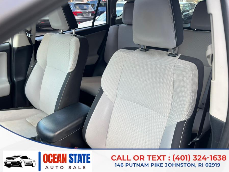 2016 Toyota RAV4 Hybrid AWD 4dr XLE (Natl) photo