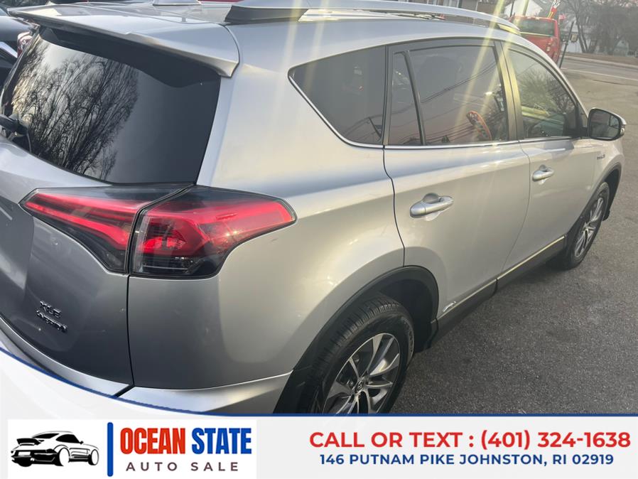 2016 Toyota RAV4 Hybrid AWD 4dr XLE (Natl) photo