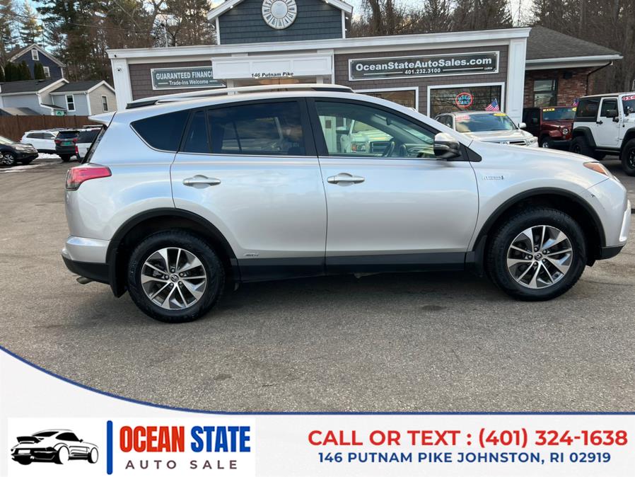 2016 Toyota RAV4 Hybrid AWD 4dr XLE (Natl) photo