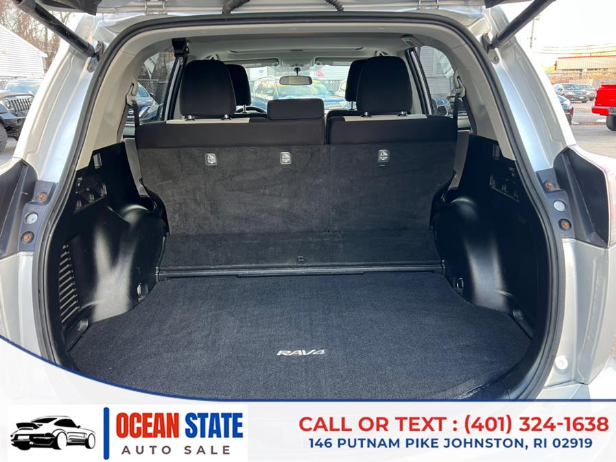 2016 Toyota RAV4 Hybrid AWD 4dr XLE (Natl) photo