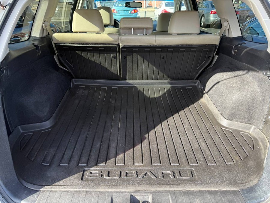 2013 Subaru Outback 2.5i Limited photo