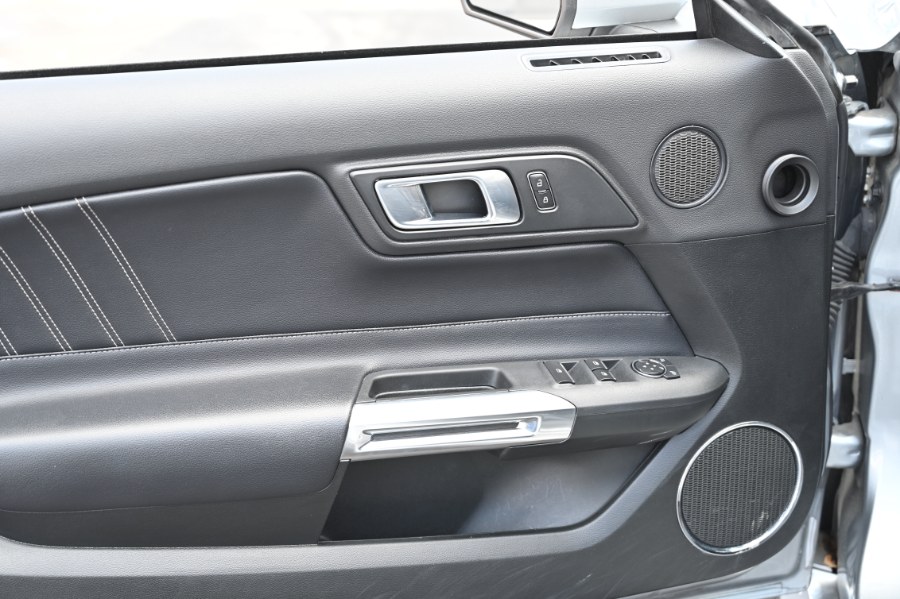 2023 Ford Mustang EcoBoost Premium Convertible photo