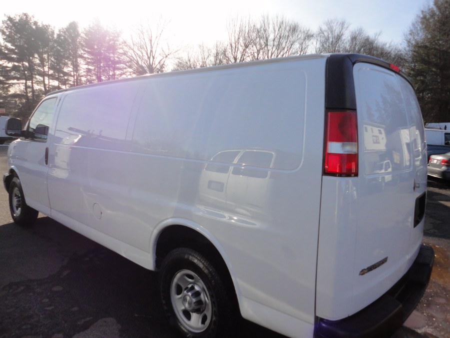 2017 Chevrolet Express Cargo Van RWD 3500 155
