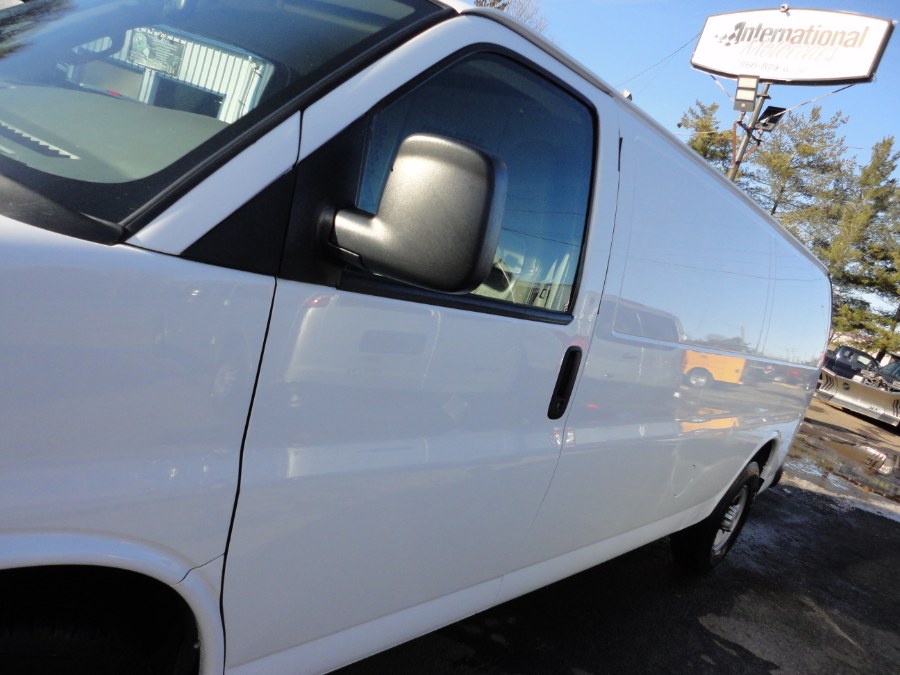 2017 Chevrolet Express Cargo Van RWD 3500 155