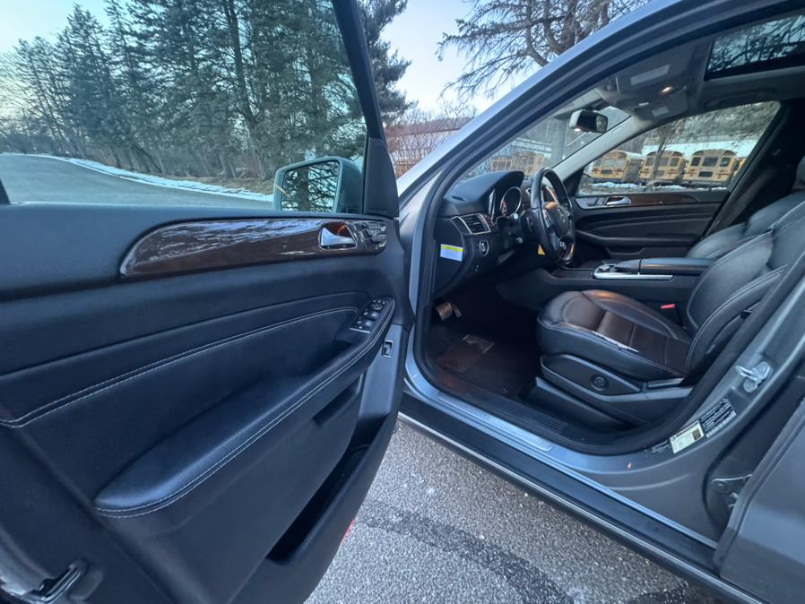 2012 Mercedes-Benz M-Class ML350 BlueTEC photo