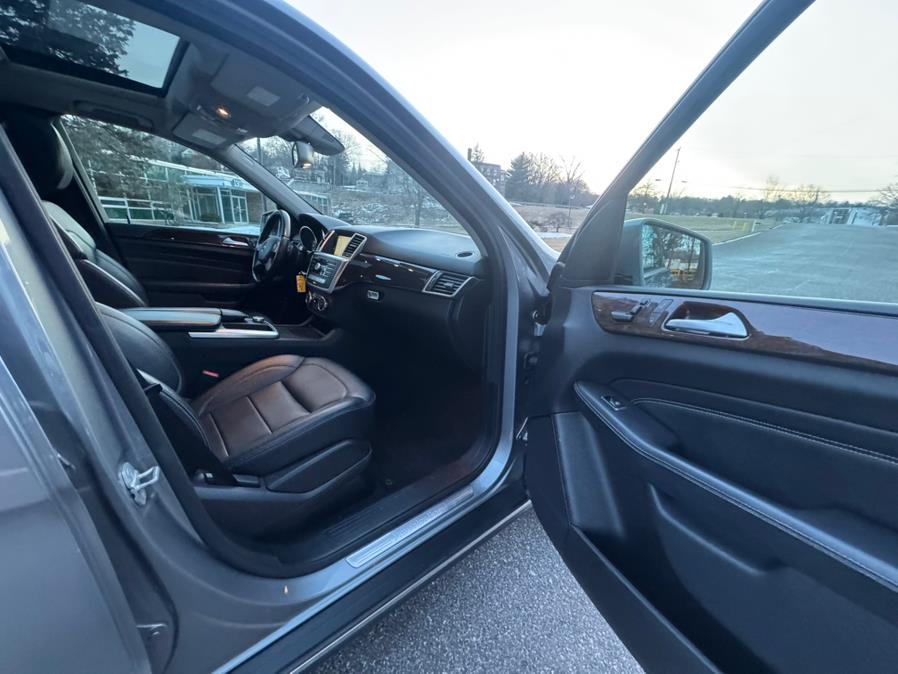 2012 Mercedes-Benz M-Class ML350 BlueTEC photo