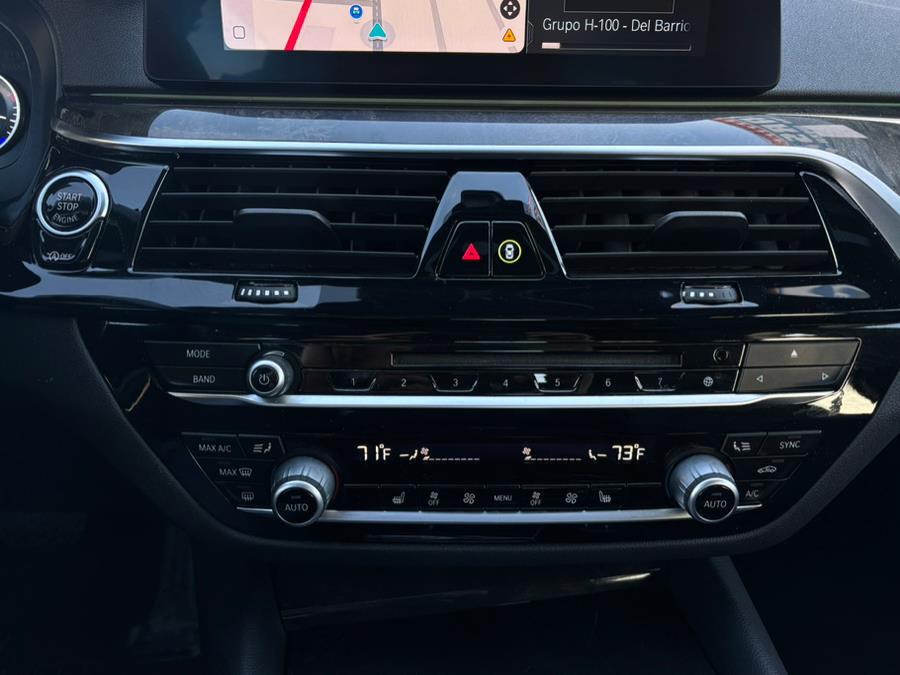 2019 BMW 5-Series 530i xDrive Sedan photo