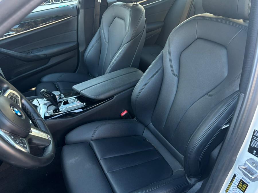 2019 BMW 5-Series 530i xDrive Sedan photo