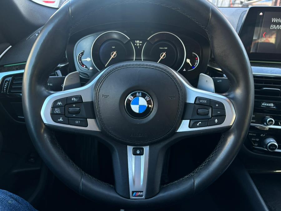2019 BMW 5-Series 530i xDrive Sedan photo