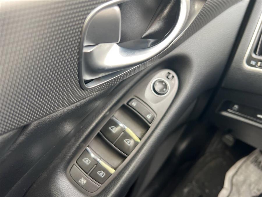 2015 Infiniti Q50 Premium AWD 4dr Sedan photo
