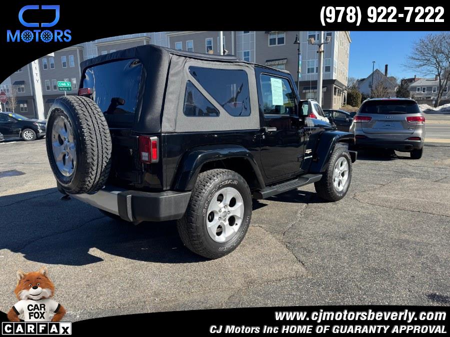 2015 Jeep Wrangler 4WD 2dr Sahara photo