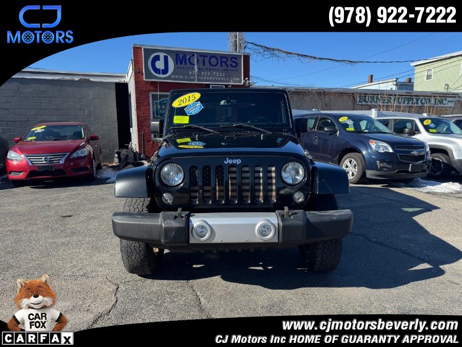 2015 Jeep Wrangler 4WD 2dr Sahara photo