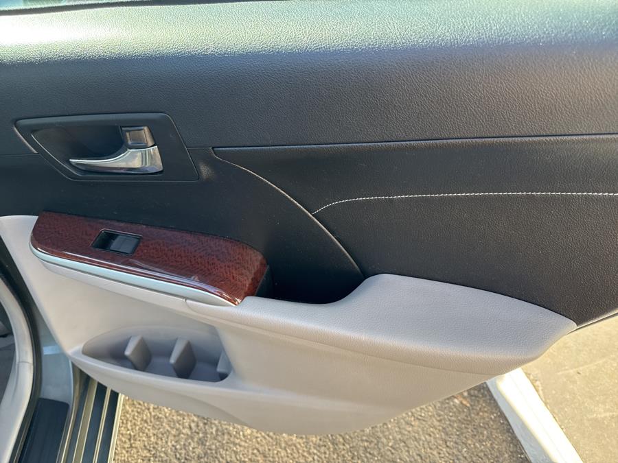 2014 Toyota Camry L photo