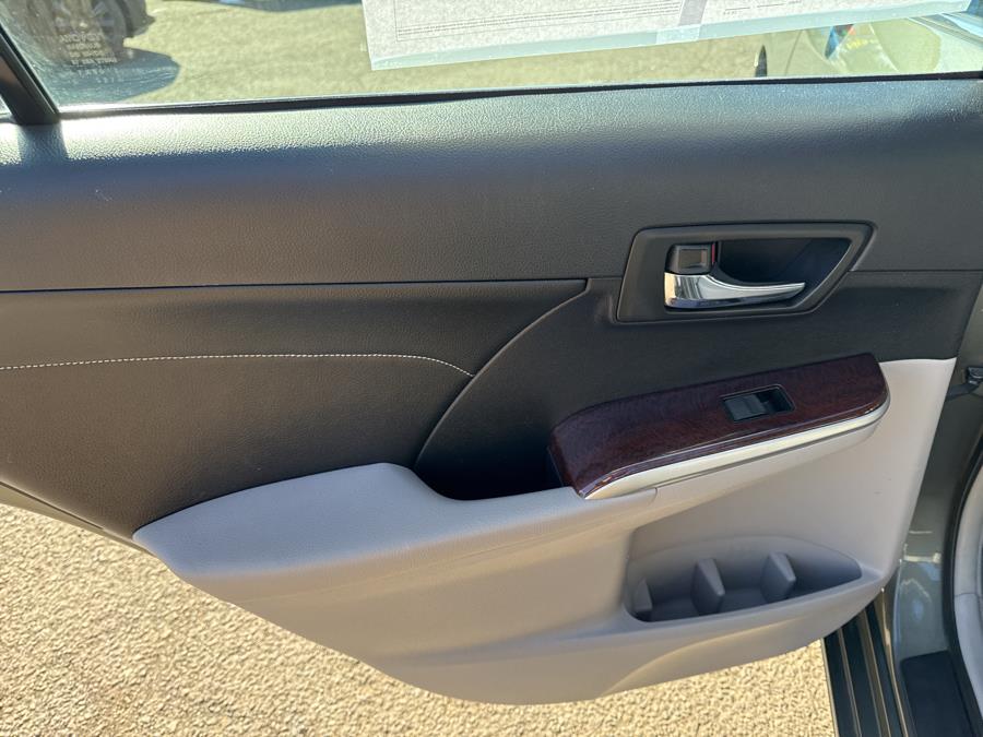 2014 Toyota Camry L photo