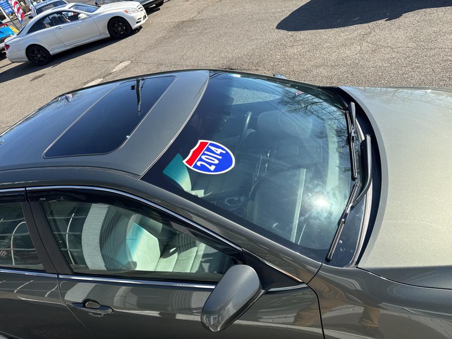 2014 Toyota Camry L photo
