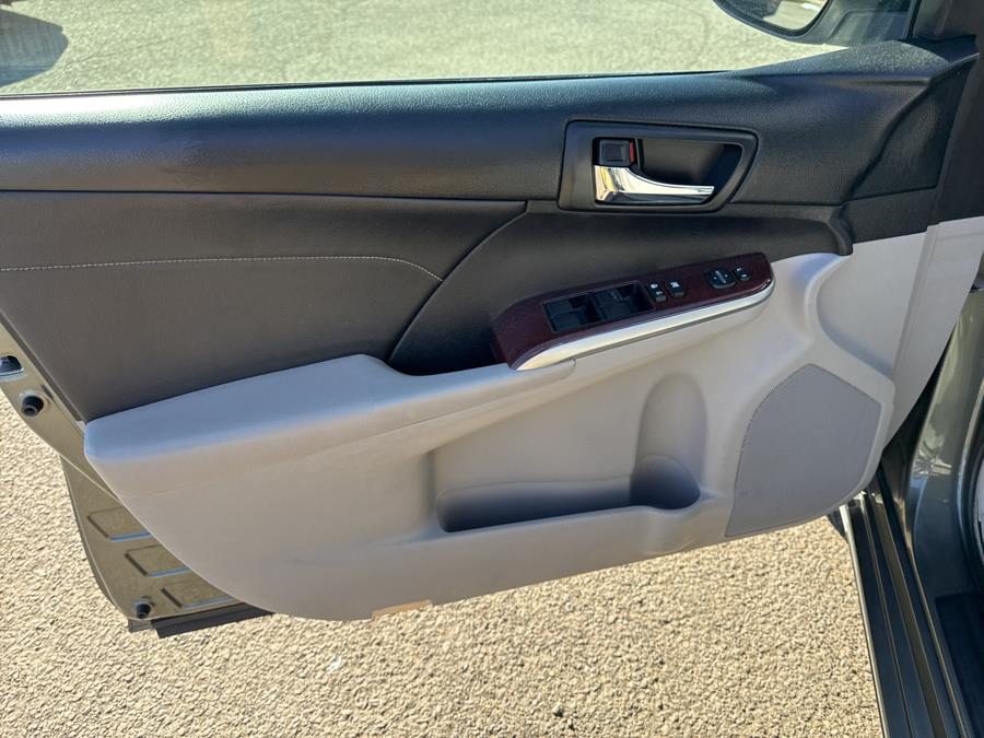 2014 Toyota Camry L photo