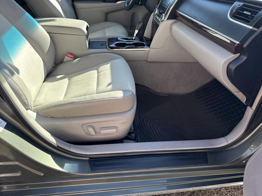 2014 Toyota Camry L photo