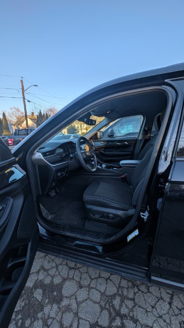2023 Jeep Grand Cherokee Laredo 4x4 photo