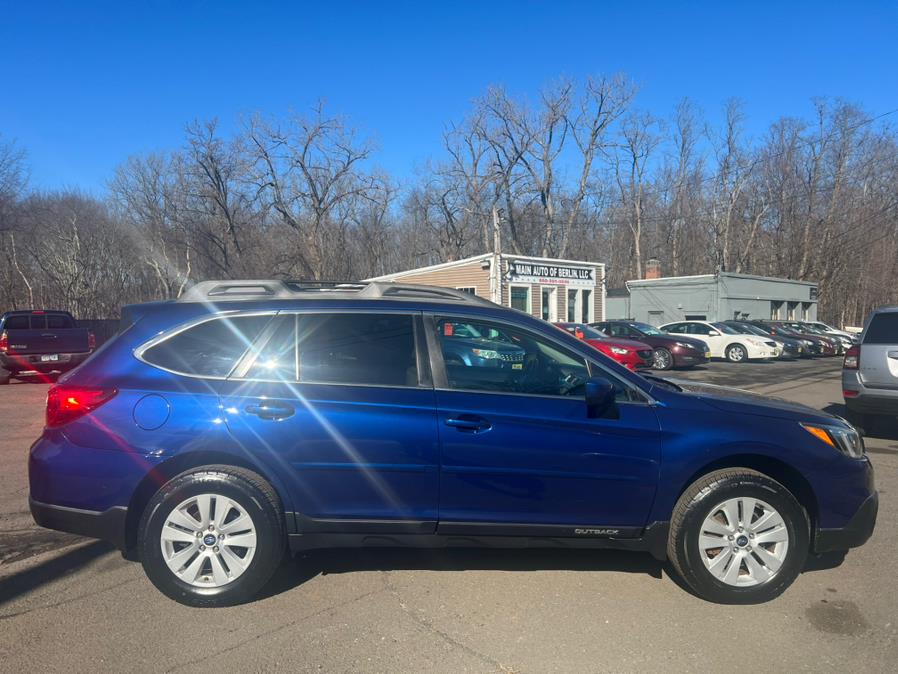 2017 Subaru Outback 2.5i Premium photo