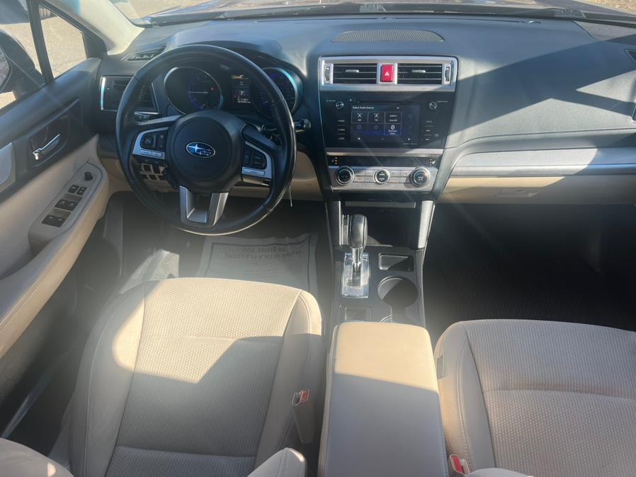 2017 Subaru Outback 2.5i Premium photo