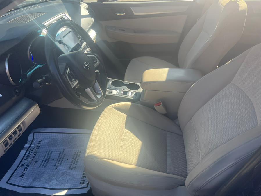 2017 Subaru Outback 2.5i Premium photo