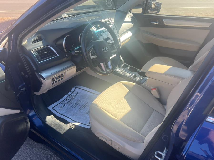 2017 Subaru Outback 2.5i Premium photo