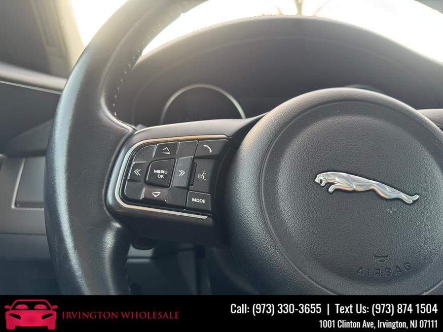 2018 Jaguar XF Sedan 25t AWD photo