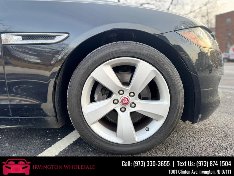 2018 Jaguar XF Sedan 25t AWD photo