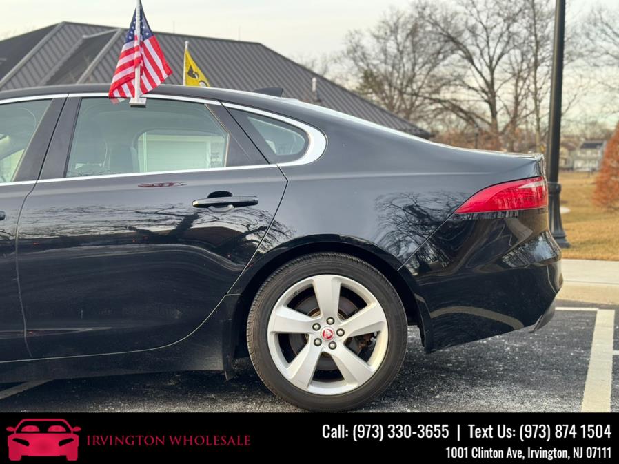 2018 Jaguar XF Sedan 25t AWD photo