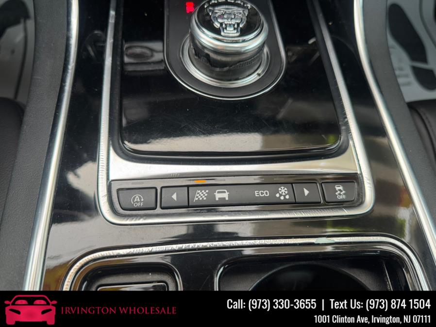 2018 Jaguar XF Sedan 25t AWD photo