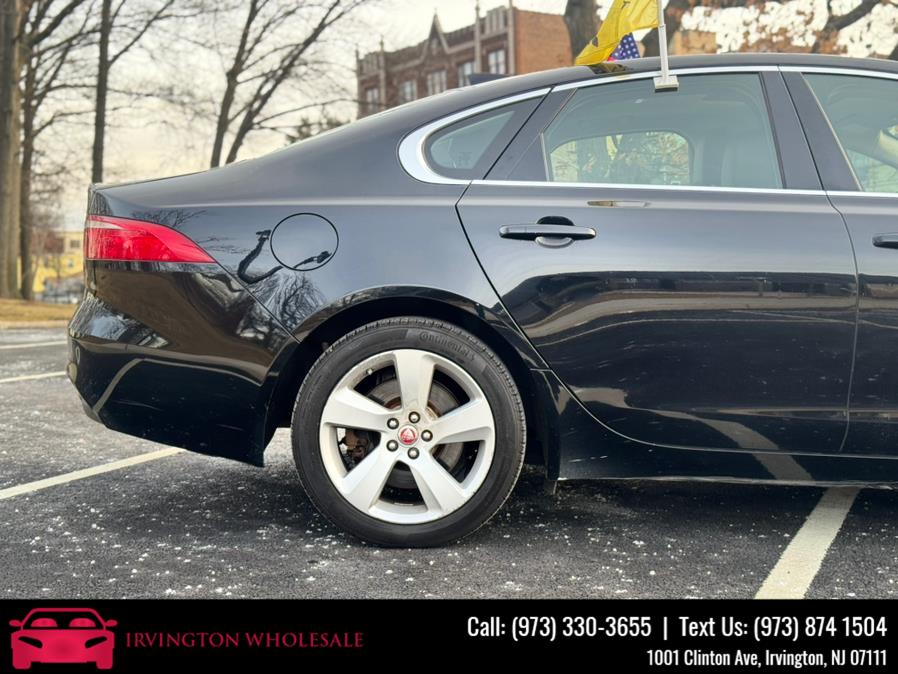 2018 Jaguar XF Sedan 25t AWD photo