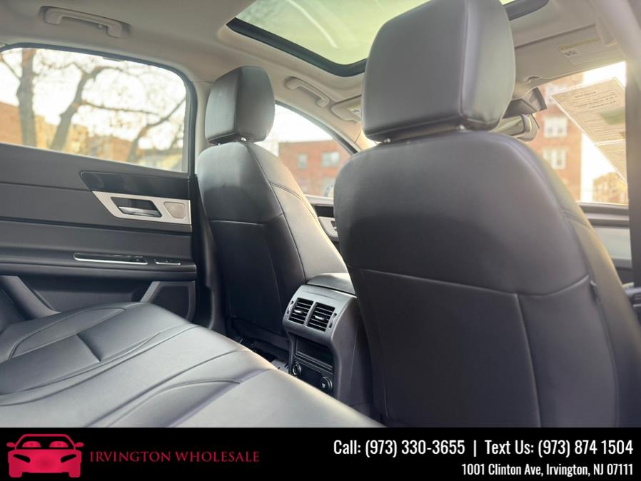 2018 Jaguar XF Sedan 25t AWD photo