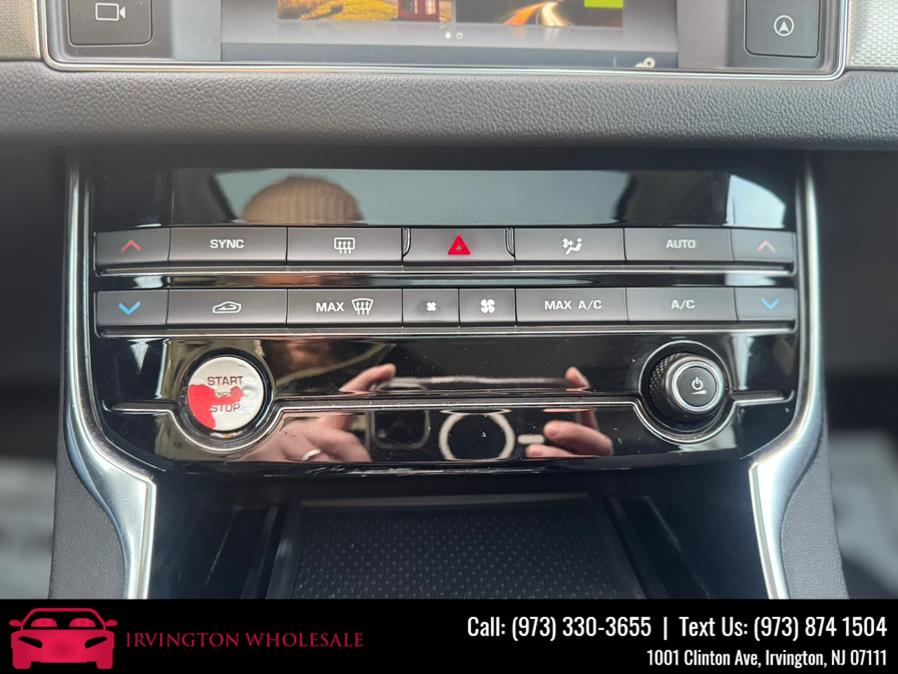 2018 Jaguar XF Sedan 25t AWD photo