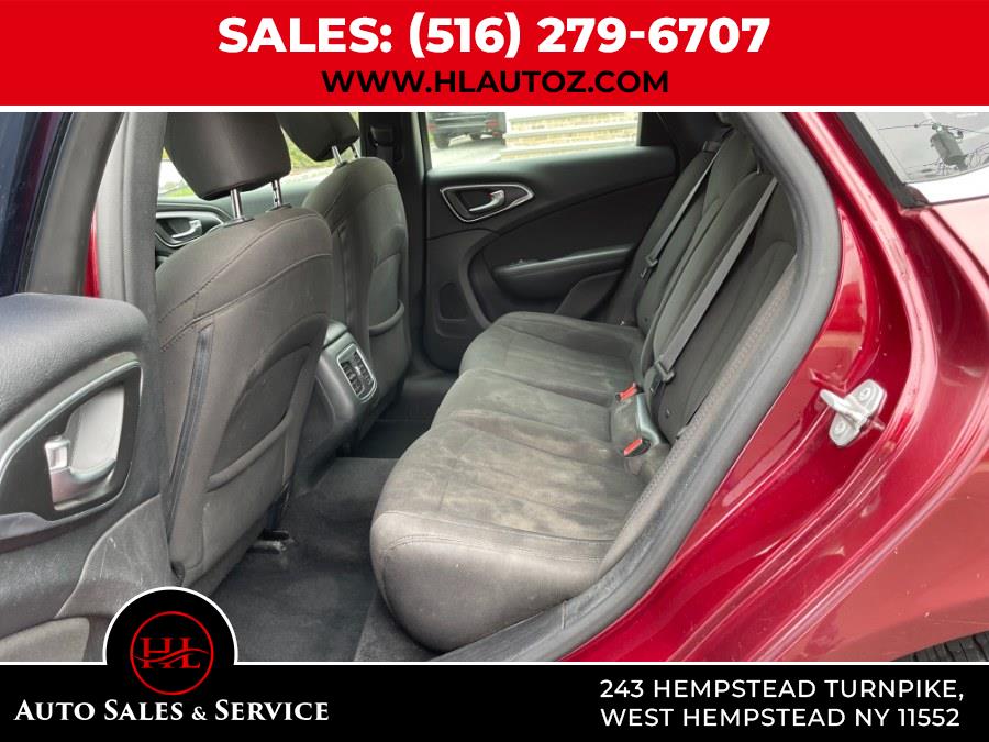 2016 Chrysler 200 4dr Sdn Limited FWD photo