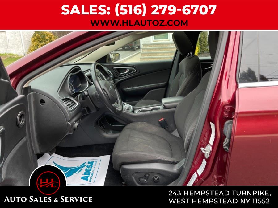 2016 Chrysler 200 4dr Sdn Limited FWD photo
