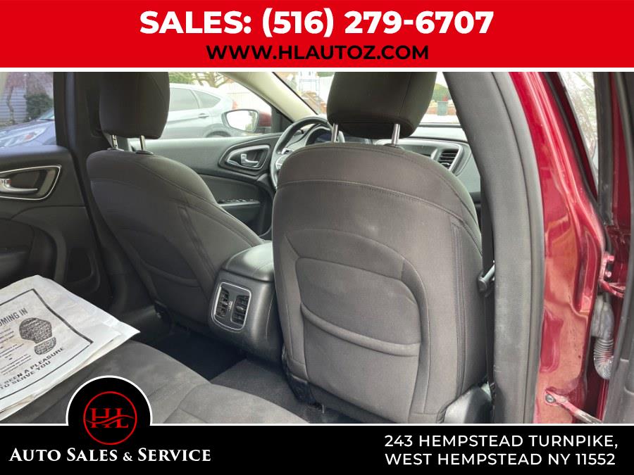 2016 Chrysler 200 4dr Sdn Limited FWD photo