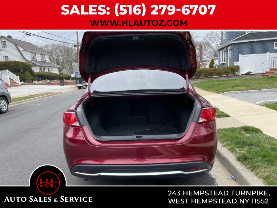 2016 Chrysler 200 4dr Sdn Limited FWD photo