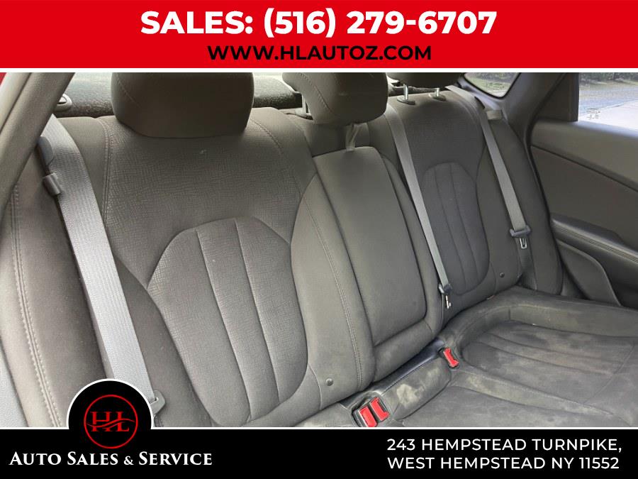 2016 Chrysler 200 4dr Sdn Limited FWD photo