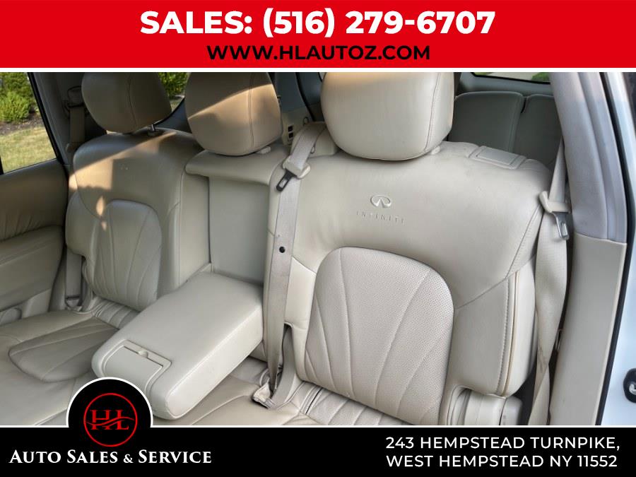 2011 Infiniti QX56 photo