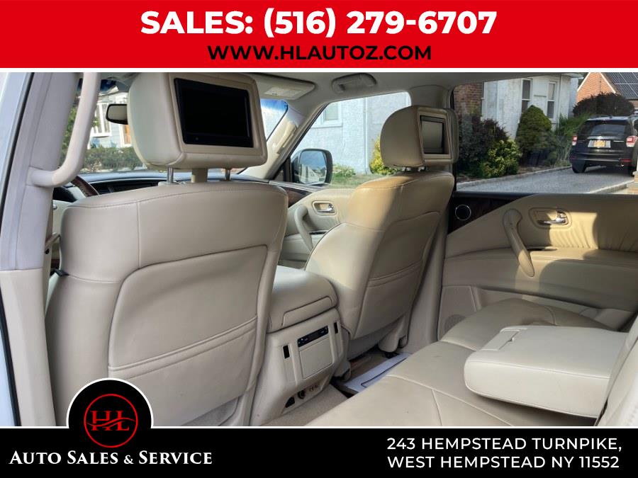 2011 Infiniti QX56 photo
