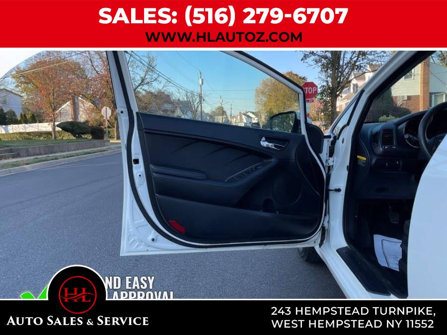 2016 Kia Forte 4dr Sdn Man LX photo