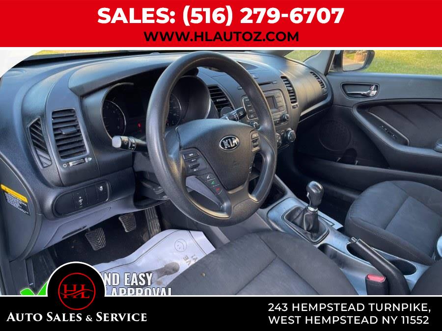 2016 Kia Forte 4dr Sdn Man LX photo