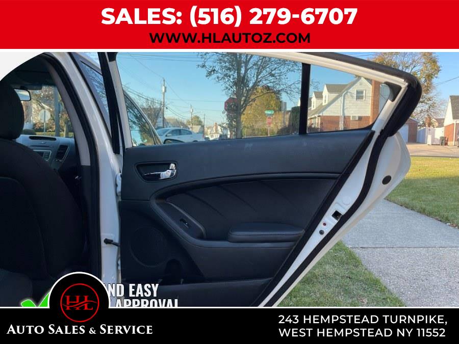 2016 Kia Forte 4dr Sdn Man LX photo