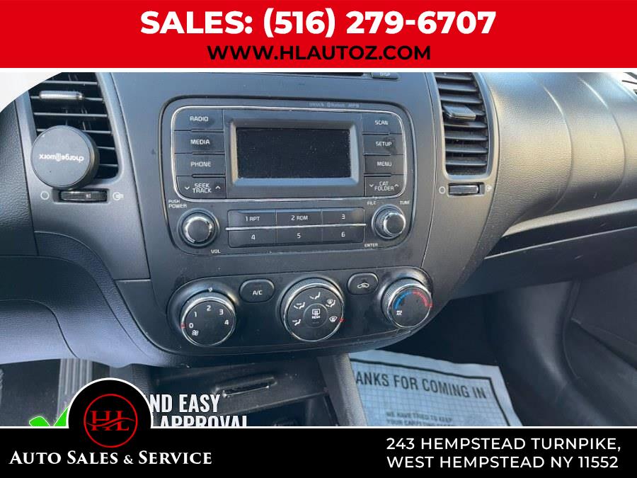 2016 Kia Forte 4dr Sdn Man LX photo