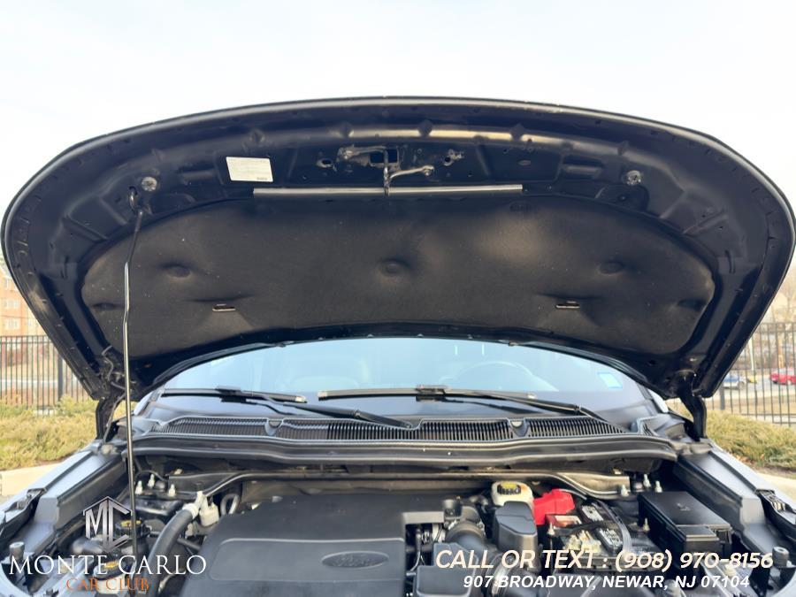 2016 Ford Explorer 4WD 4dr XLT photo
