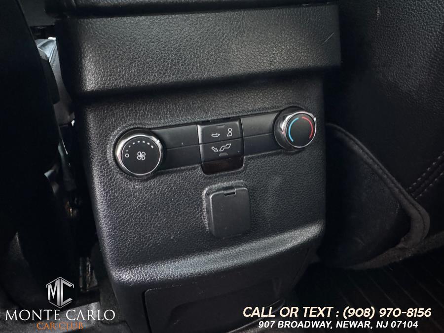 2016 Ford Explorer 4WD 4dr XLT photo